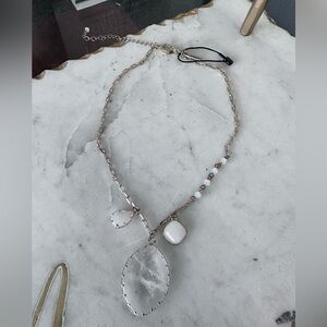 WHBM‎ CHARM
PENDANT NECKLACE